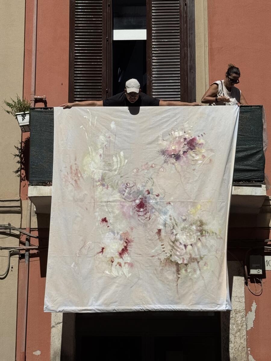 L’arte sui balconi di Madonnella: a Bari torna “Il mattino ha Lory in bocca” con 70 artisti e 7 giorni di festa – FOTO