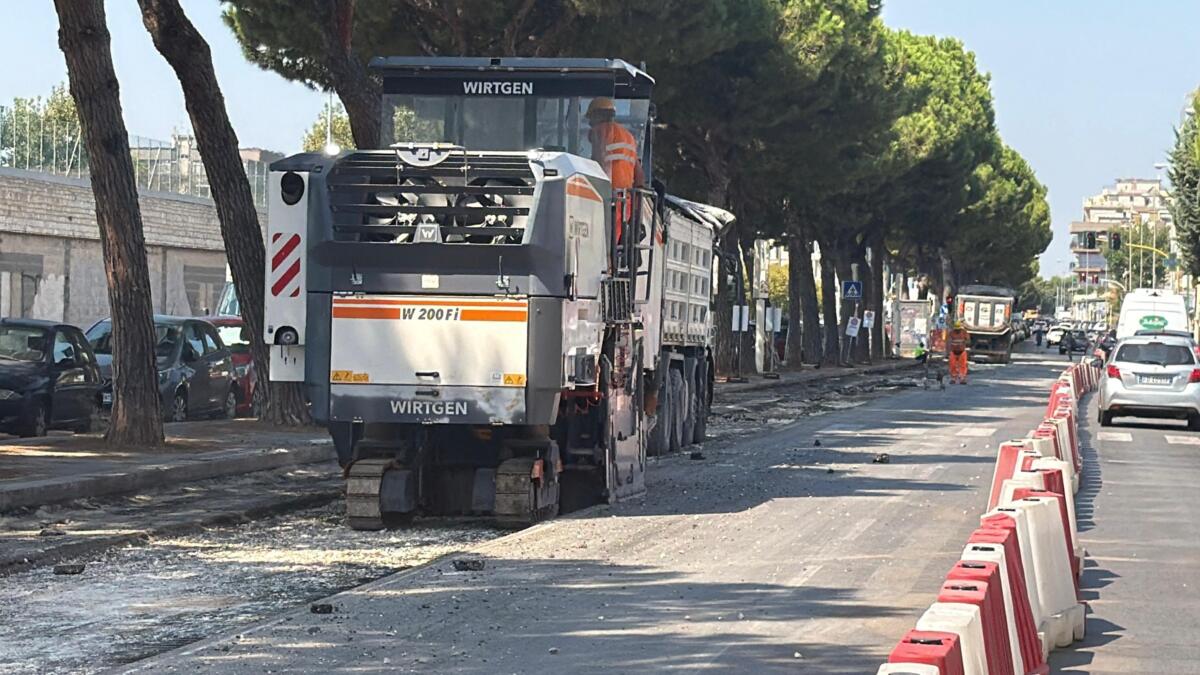 Cantieri BRT a pieno ritmo ad agosto a Bari: modifiche alla viabilità e fermate smart