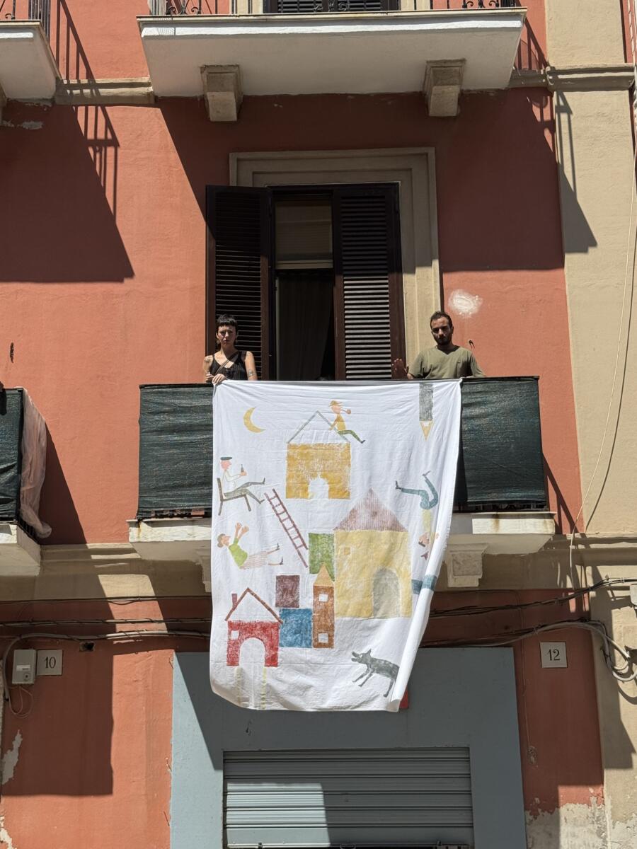 L’arte sui balconi di Madonnella: a Bari torna “Il mattino ha Lory in bocca” con 70 artisti e 7 giorni di festa – FOTO