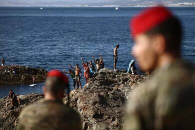 Tensione a Ceuta dopo l’ondata migratoria: l’amministrazione locale attacca il governo di Madrid ed accusa il Marocco