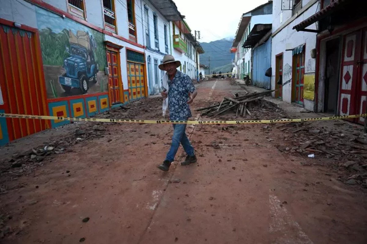 Terremoto in Colombia, scatta la gara di solidarietà: oltre 1,3 miliardi di dollari per l’emergenza e la ricostruzione Terremoto in Colombia, scatta la gara di solidarietà: oltre 1,3 miliardi di dollari per l’emergenza e la ricostruzione