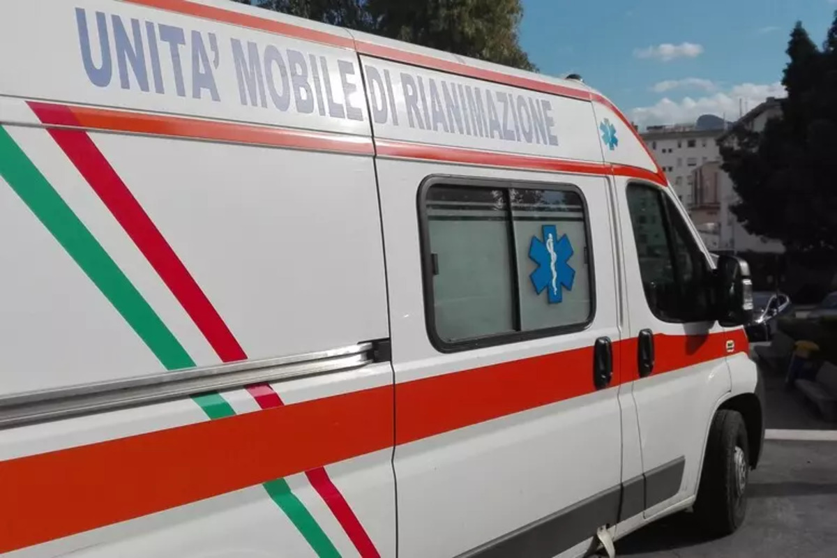Palermo, bimba di 2 anni annega in una piscina: nessuno si sarebbe accorto della sua immersione Palermo, bimba di 2 anni annega in una piscina: nessuno si sarebbe accorto della sua immersione