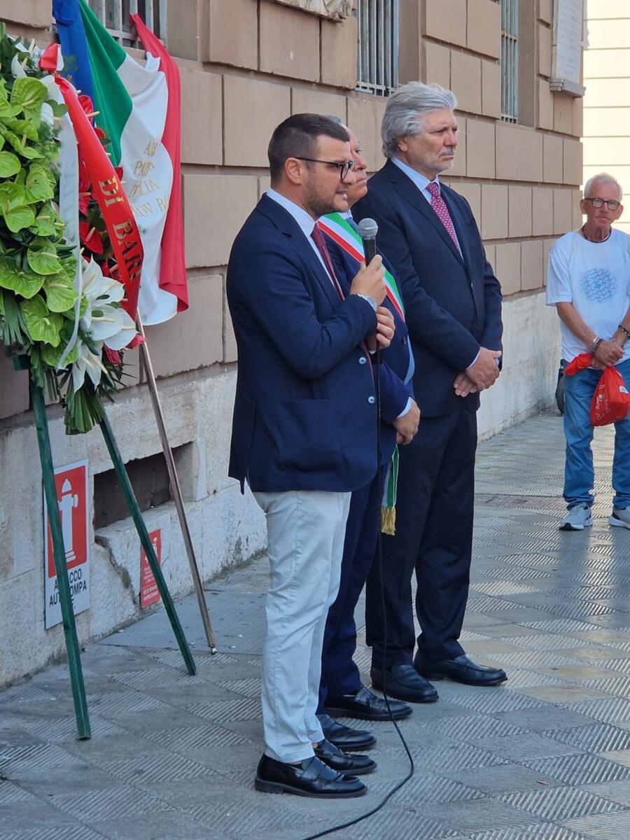 Strage di Bologna, tra le vittime anche sette baresi. Leccese: «Custodire la memoria e difendere la verità» – FOTO