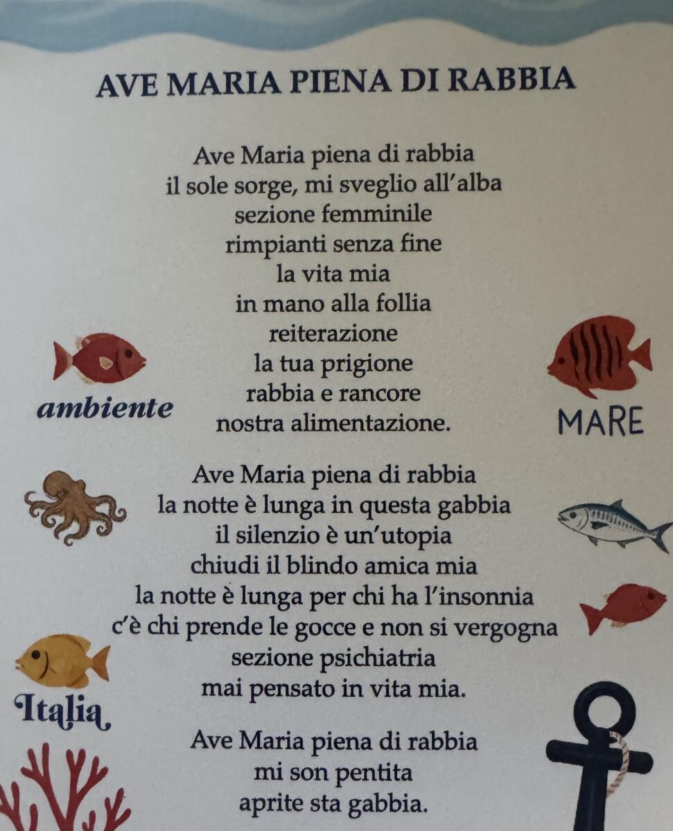“Ave Maria piena di rabbia”, la poesia di una detenuta del carcere di Lecce vince il premio Afrodite – FOTO “Ave Maria piena di rabbia”, la poesia di una detenuta del carcere di Lecce vince il premio Afrodite – FOTO