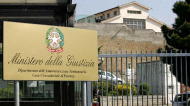 Fuga di Ferragosto dal carcere di Potenza: due detenuti evadono sui tetti, poi vengono catturati