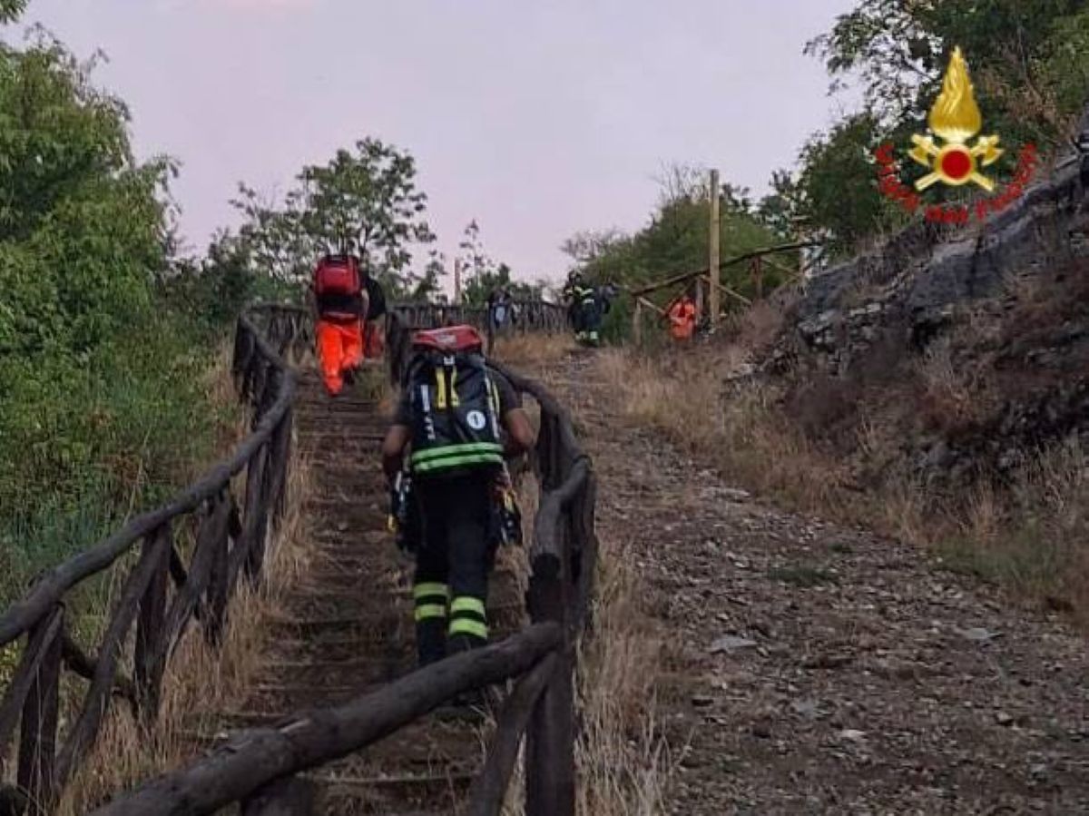 San Fele, tre giovani escursionisti scivolano in un dirupo: salvati dai vigili del fuoco