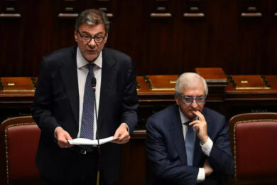 Clausola di salvaguardia Ue: Giorgetti alla Camera presenta il piano del governo su energia e difesa