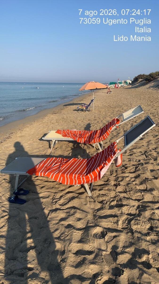Ombrelloni “segnaposto” sulle spiagge pugliesi, blitz della Guardia costiera dal Gargano al Salento Ombrelloni “segnaposto” sulle spiagge pugliesi, blitz della Guardia costiera dal Gargano al Salento
