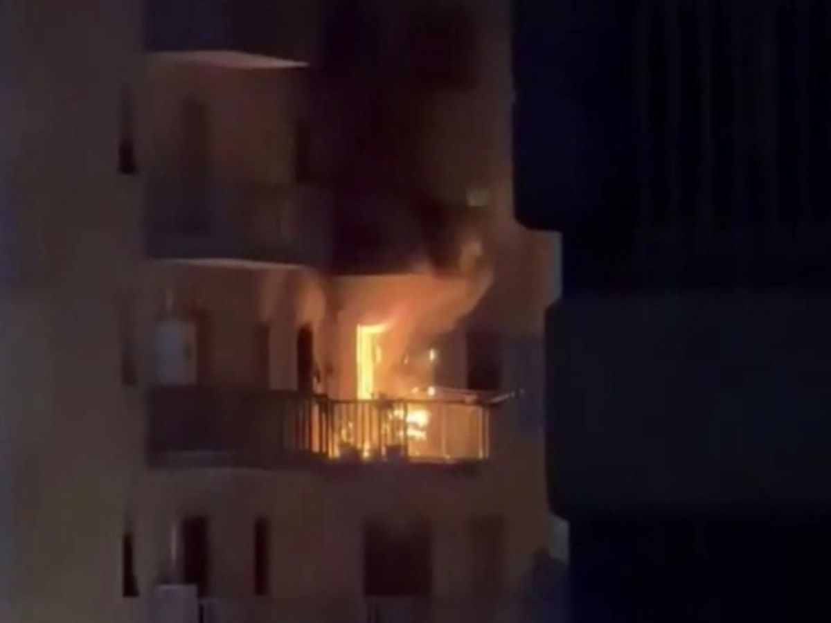 Martina Franca, barboncino-eroe abbaia e salva cinque persone da un incendio ma muore tra le fiamme Martina Franca, barboncino-eroe abbaia e salva cinque persone da un incendio ma muore tra le fiamme