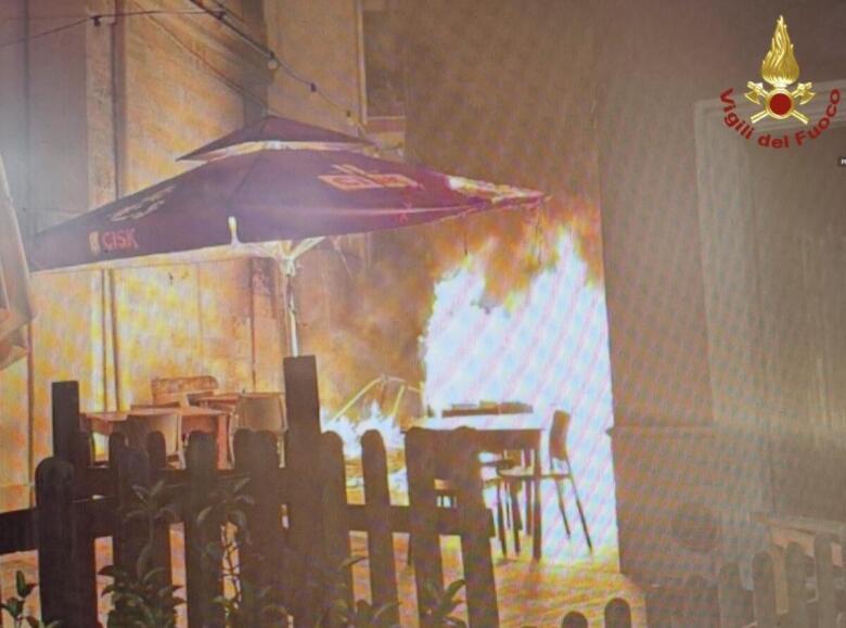 incendio ristorante parabita