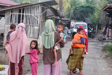 Violento terremoto di magnitudo 7.7 in Indonesia: crolli ed edifici distrutti, almeno 20 vittime