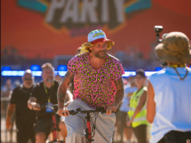 Jovanotti in bici attraversa la Puglia: «Domani a Barletta solo per un caffè, con grande dispiacere»