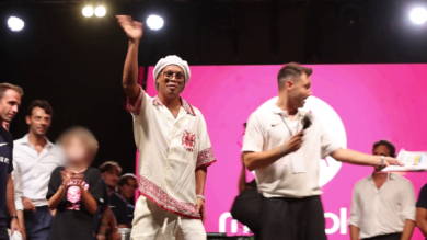 Ronaldinho sbarca a Marina di Ravenna: l’ex fuoriclasse brasiliano riparte dalla Lega Pro