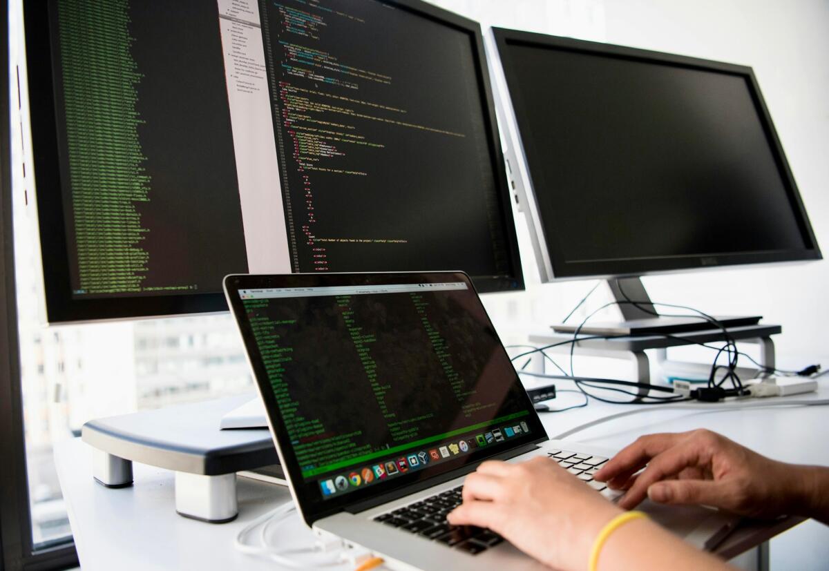 Esperti di IA cercasi, nelle imprese pugliesi ancora 20mila posti vacanti Esperti di IA cercasi, nelle imprese pugliesi ancora 20mila posti vacanti