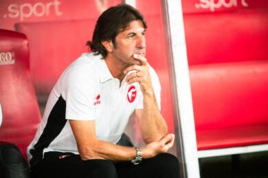 Serie C, un Bari sornione piega la Cavese 3-0 in un San Nicola semi deserto