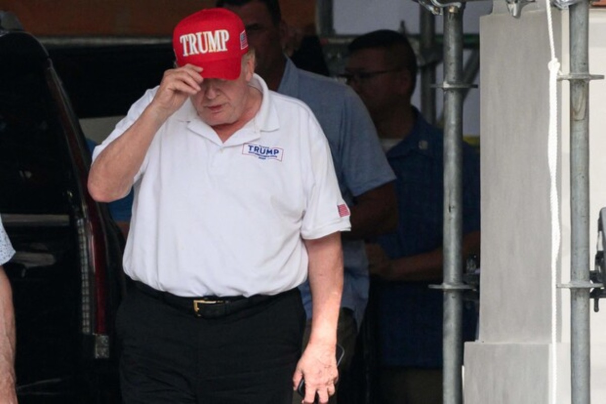 Donald Trump vince il torneo di golf di Bedminster ma esplode la polemica sui social: «La pallina è telecomandata» – VIDEO Donald Trump vince il torneo di golf di Bedminster ma esplode la polemica sui social: «La pallina è telecomandata» – VIDEO