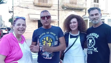 Innamorati del borgo e delle tradizioni: turisti stranieri acquistano casa a Serracapriola «per la prima volta» –  VIDEO
