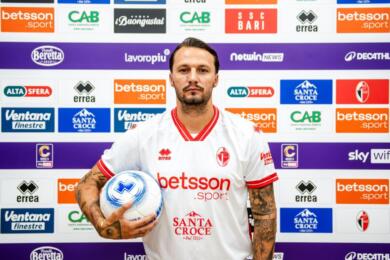 Ssc Bari, continua il calciomercato in entrata: ecco il terzino rumeno classe ’92 Vasile Mogoș