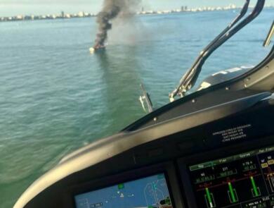 Jesolo, incendio su yacht di 20 metri: evacuati i dieci passeggeri
