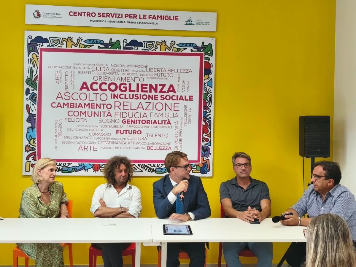 Bari, inaugurata in via Crisanzio la nuova sede del “Centro Servizi per le Famiglie San Nicola-Murat-Madonnella”
