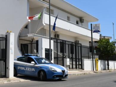 Taurisano, evade dai domiciliari e semina il panico in centro: sfiora i pedoni durante la fuga, arrestato 35enne