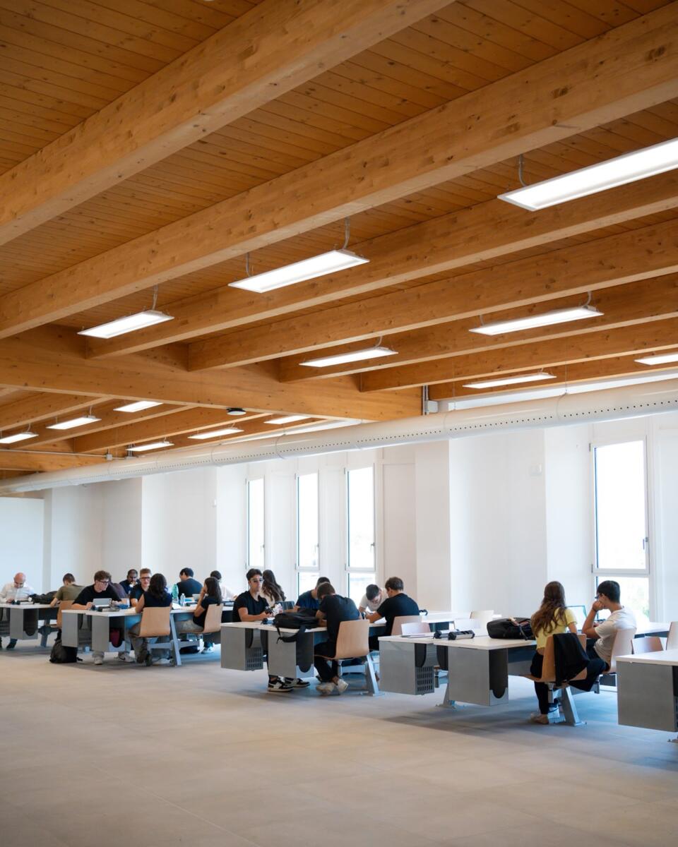 Università del Salento, nel campus Ecotekne di Lecce apre il Corpo S: accoglierà mille studenti – FOTO Università del Salento, nel campus Ecotekne di Lecce apre il Corpo S: accoglierà mille studenti – FOTO