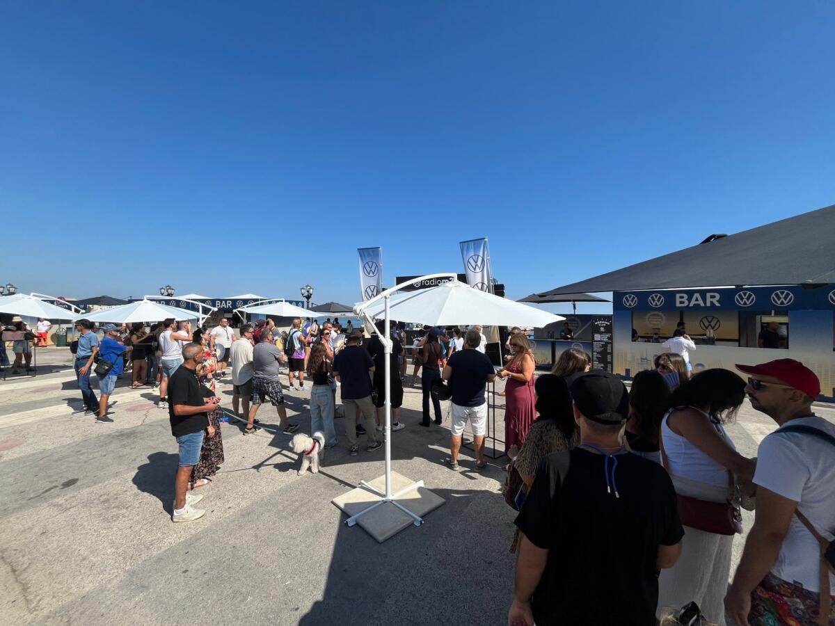 Arriva anche a Bari il “soft clubbing”: musica elettronica e colazione con il tour di M2O – VIDEO