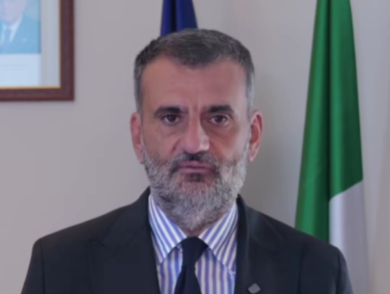 Diritto allo studio, dalla Puglia 66 milioni. Decaro: «Borse coperte al 100% per 27mila studenti» – VIDEO