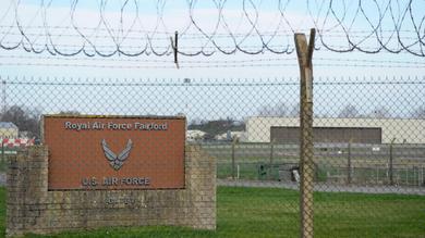 Base britannica Raf nel mirino dell’Iran: arrestati 5 uomini con esplosivi