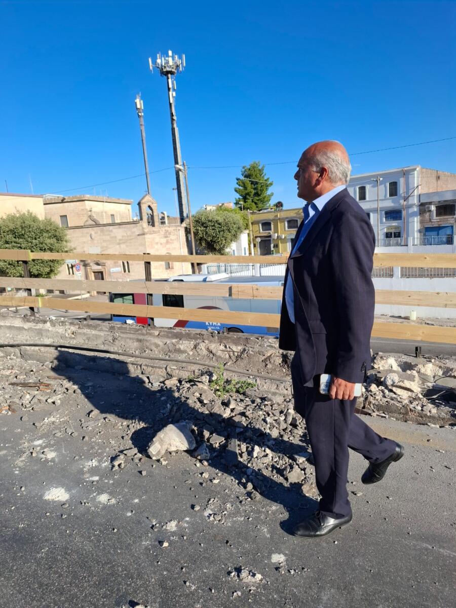 Taranto, al via i lavori sul cavalcaferrovia Croce: cantiere da 6,2 mln per la messa in sicurezza – FOTO