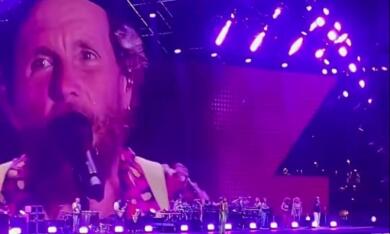 Jovanotti a Bari, dal palco la battuta su Barletta: «C’era l’amianto? Brutto affare la politica» – VIDEO