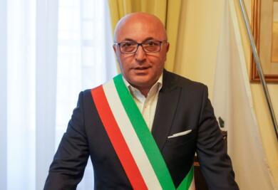 Castellana Grotte, il sindaco Ciliberti azzera la Giunta: revocati incarichi e deleghe agli assessori