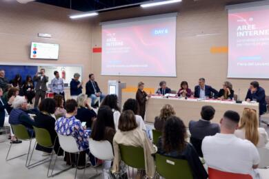 Aree interne: la Puglia investe 75 mln. Decaro: «Nucleare? Siamo leader nelle rinnovabili» – VIDEO