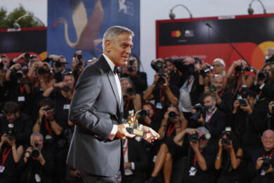 Venezia, il Festival riparte da Clooney ma il vero protagonista del Lido è il cinema libero