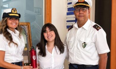 Giovinazzo, trova per strada un portafoglio con soldi e lo consegna ai vigili: l’esempio di Giada