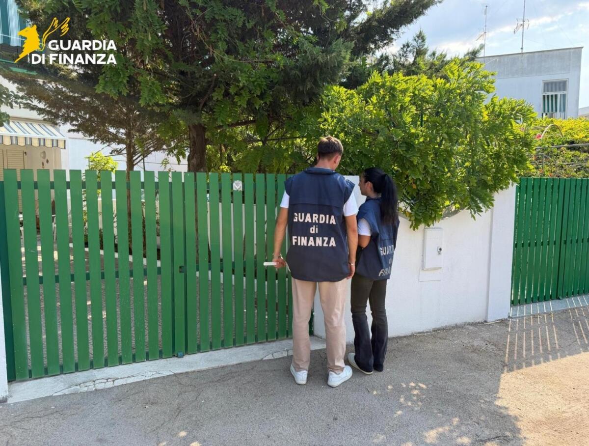 Ville di lusso, case vacanze e masserie: scoperta una maxi evasione da 700mila euro nel Salento Ville di lusso, case vacanze e masserie: scoperta una maxi evasione da 700mila euro nel Salento