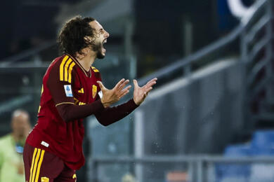 Rimonta fulminea della Roma all’Olimpico nel recupero: batte l’Atalanta e resta a punteggio pieno
