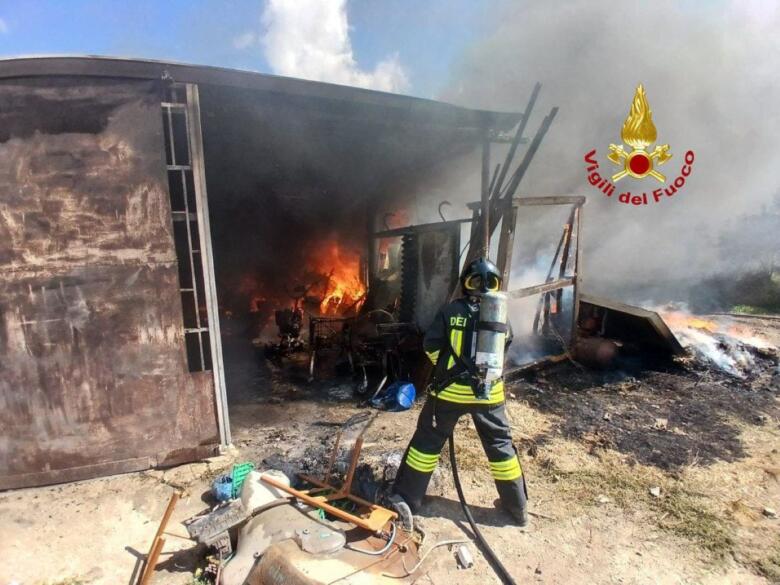incendio brindisi