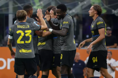 Serie A, pirotecnico 5-3 a San Siro: l’Inter va sotto di 2 gol poi travolge l’Udinese in rimonta