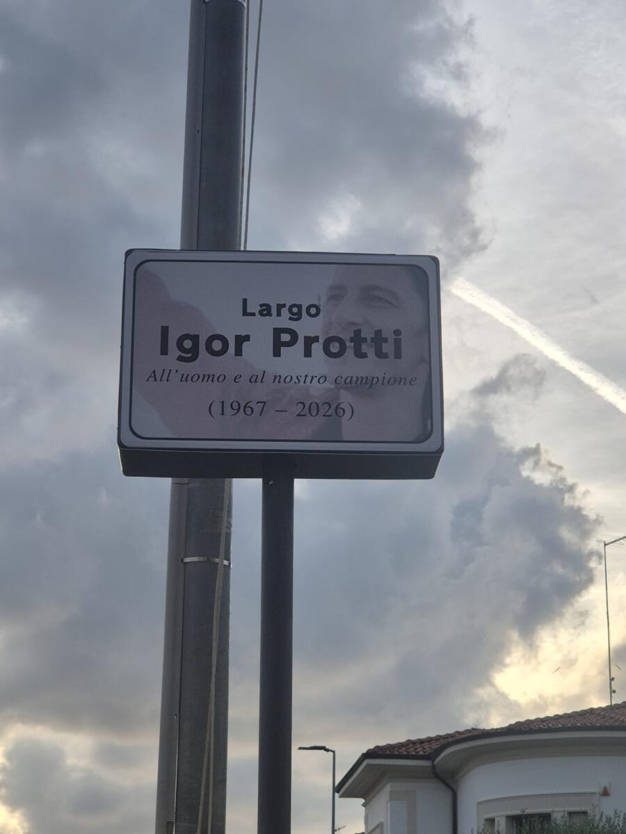 Livorno e Bari ricordano Igor Protti nel giorno del suo compleanno: la cerimonia al “Picchi” Livorno e Bari ricordano Igor Protti nel giorno del suo compleanno: la cerimonia al “Picchi”