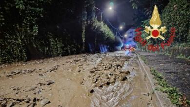 Maltempo al Centro-Nord tra allerta meteo e frane: da domani le piogge si spostano al Sud