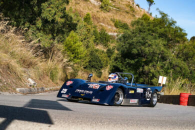 Tragedia ai rally: muore un copilota in Liguria, due spettatori vittime in Sicilia