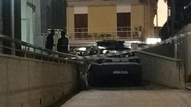 Bitonto, cadavere di un 32enne trovato sulla scalinata dell’ex ospedale: indaga la polizia