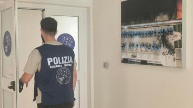 Minaccia e violenta la compagna: lei chiama il 112 e lo fa arrestare. In cercare un 35enne ad Andria