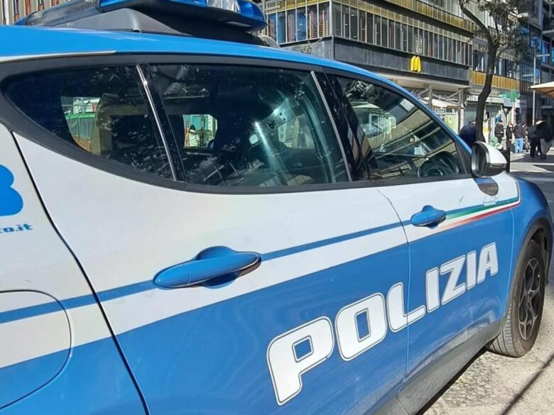 polizia piazza moro