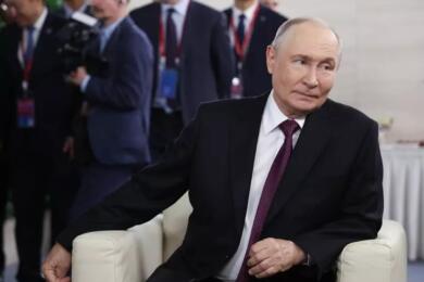 Putin ordina una tregua su Kiev da mezzanotte per tre giorni