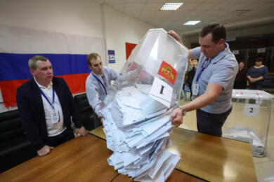 Elezioni per la Duma, Russia Unita ottiene 355 seggi su 450: nel 2021 ne aveva conquistati 324