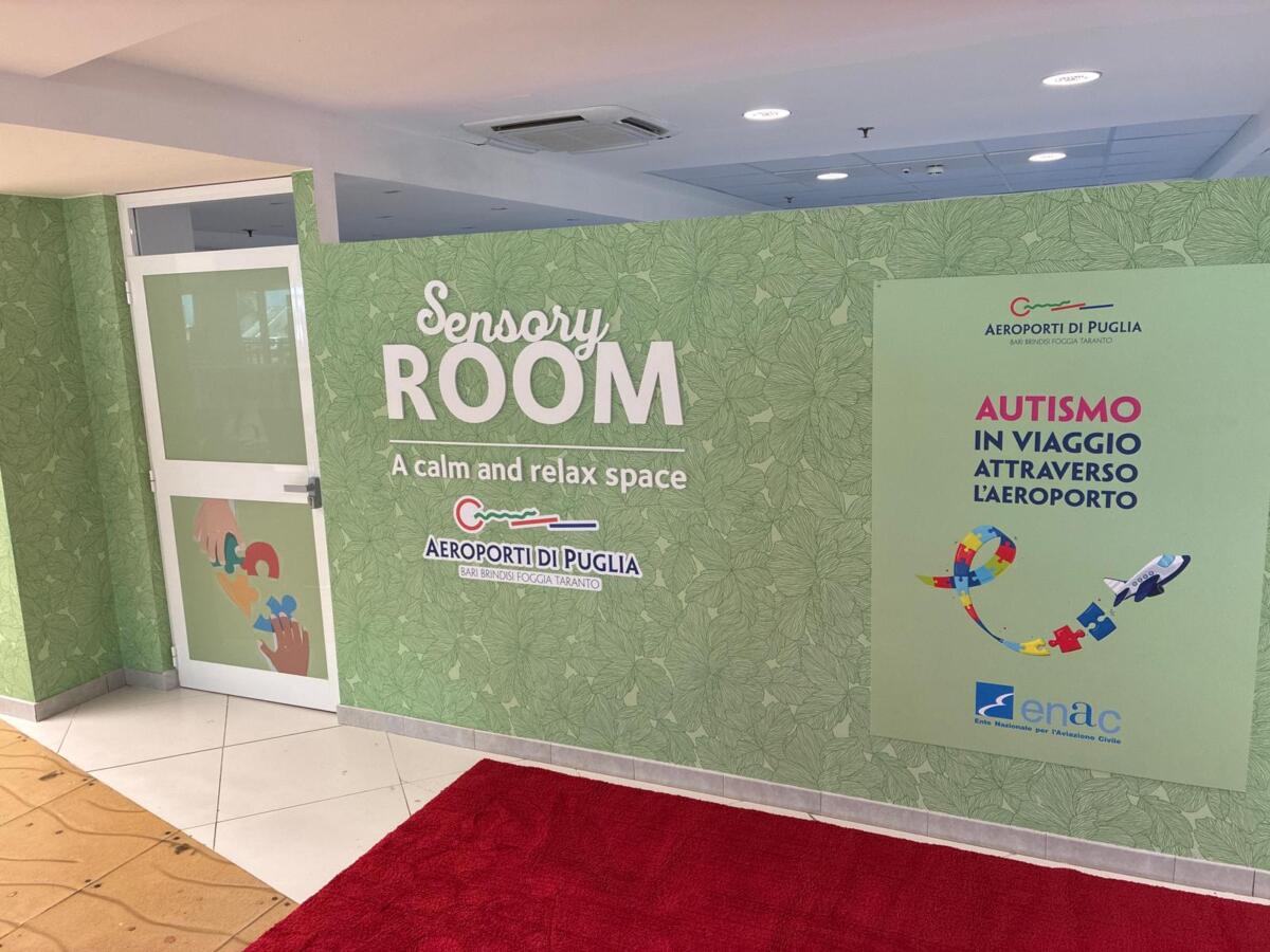 Aeroporto di Bari, ecco la Sensory Room per i passeggeri con autismo: «Ridiamo a tutti il diritto di viaggiare» Aeroporto di Bari, ecco la Sensory Room per i passeggeri con autismo: «Ridiamo a tutti il diritto di viaggiare»