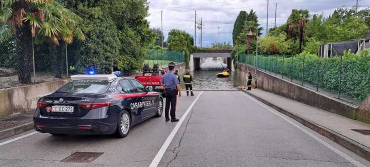 Ondata di maltempo al Centro-Nord: donna muore travolta dall’acqua in un sottopasso in Friuli Ondata di maltempo al Centro-Nord: donna muore travolta dall’acqua in un sottopasso in Friuli