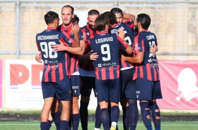 Eccellenza, il Taranto supera 2-0 il Toma Maglie: tre punti importanti